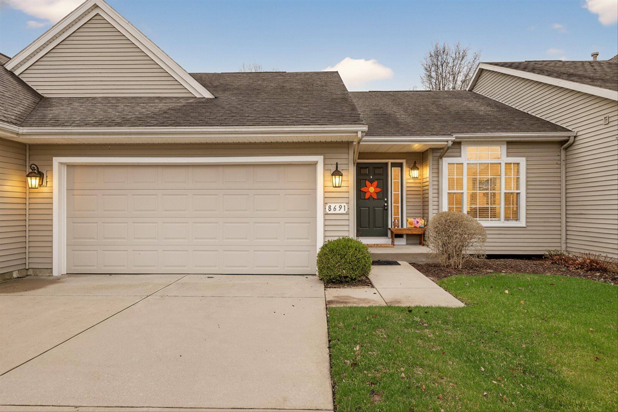 8691 Oakland Hills CIR #2, Portage City, MI 49024