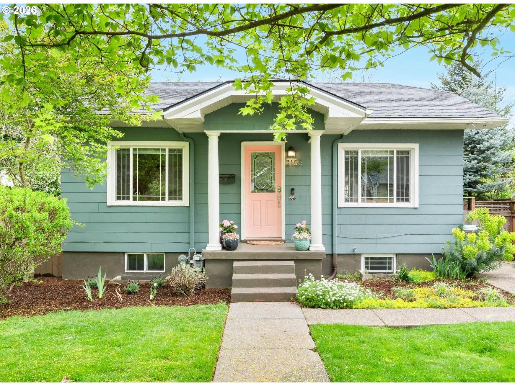 2105 N WINCHELL ST, Portland, OR 97217