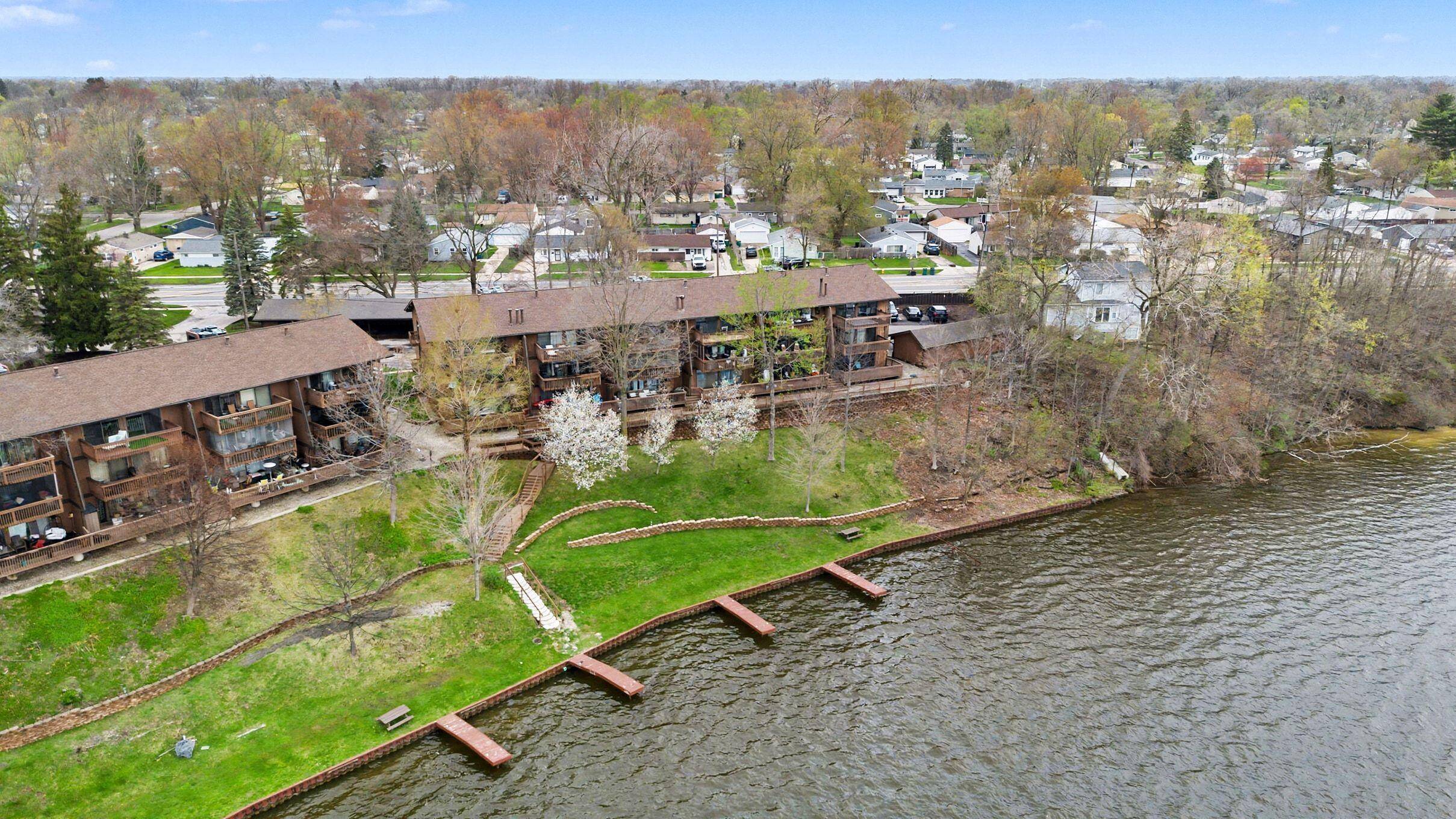 1744 Grove RD #A-202, Ypsilanti Twp, MI 48198