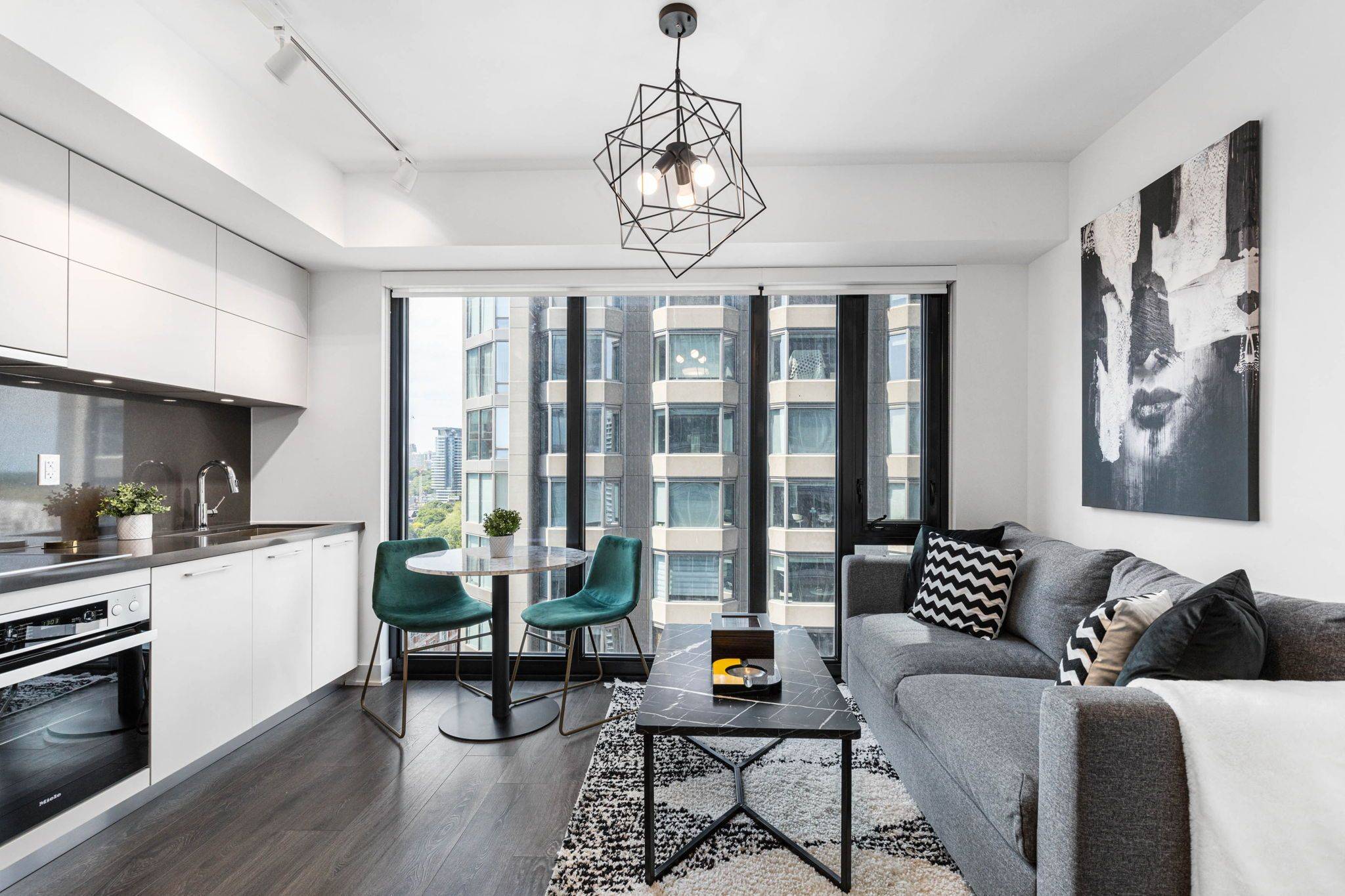 188 Cumberland ST #1913, Toronto C02, ON M5R 2G3