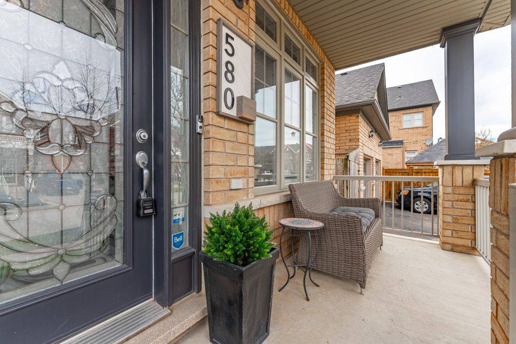 580 Holland HTS, Milton, ON L9T 0V9