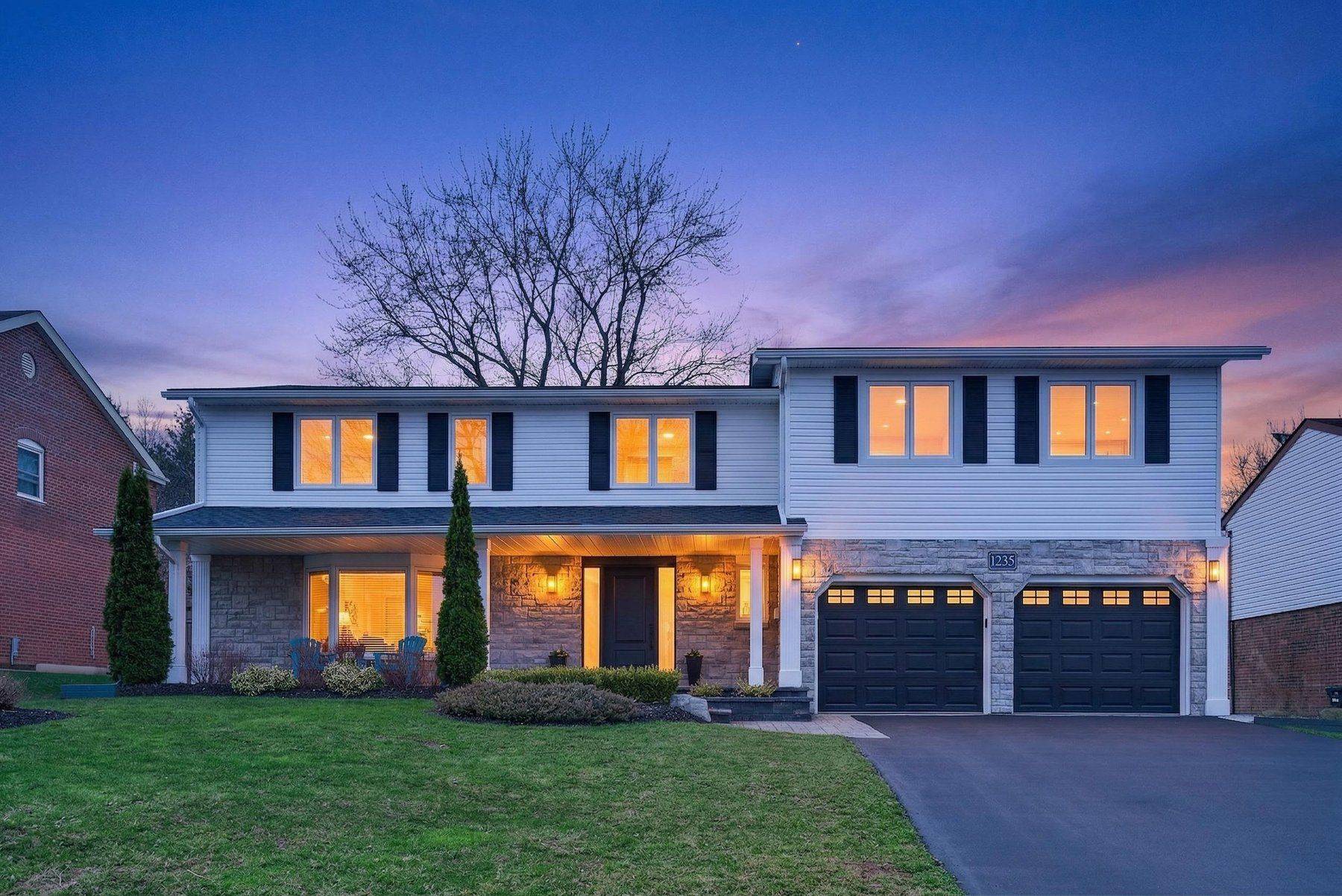 1235 Appleford LN, Burlington, ON L7P 3M1