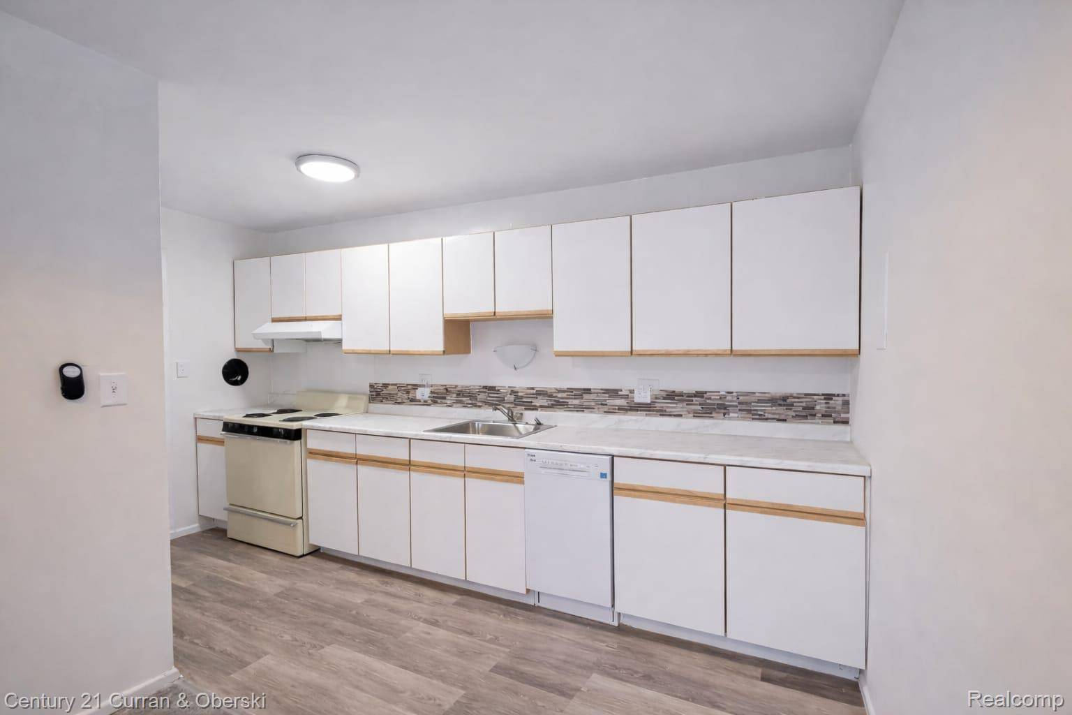 6035 SOUTHFIELD RD #12, Detroit, MI 48228