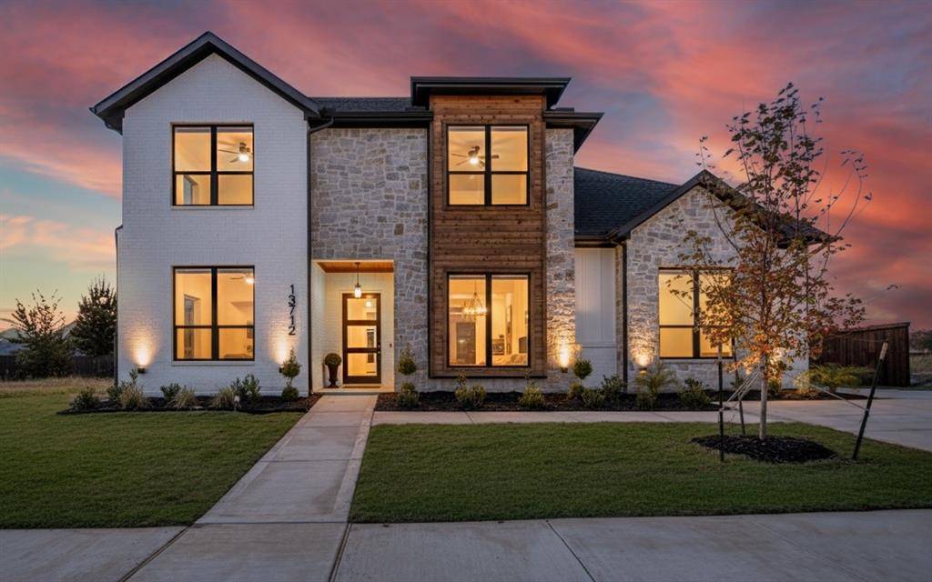13712 W Riviera Drive, Fort Worth, TX 76028
