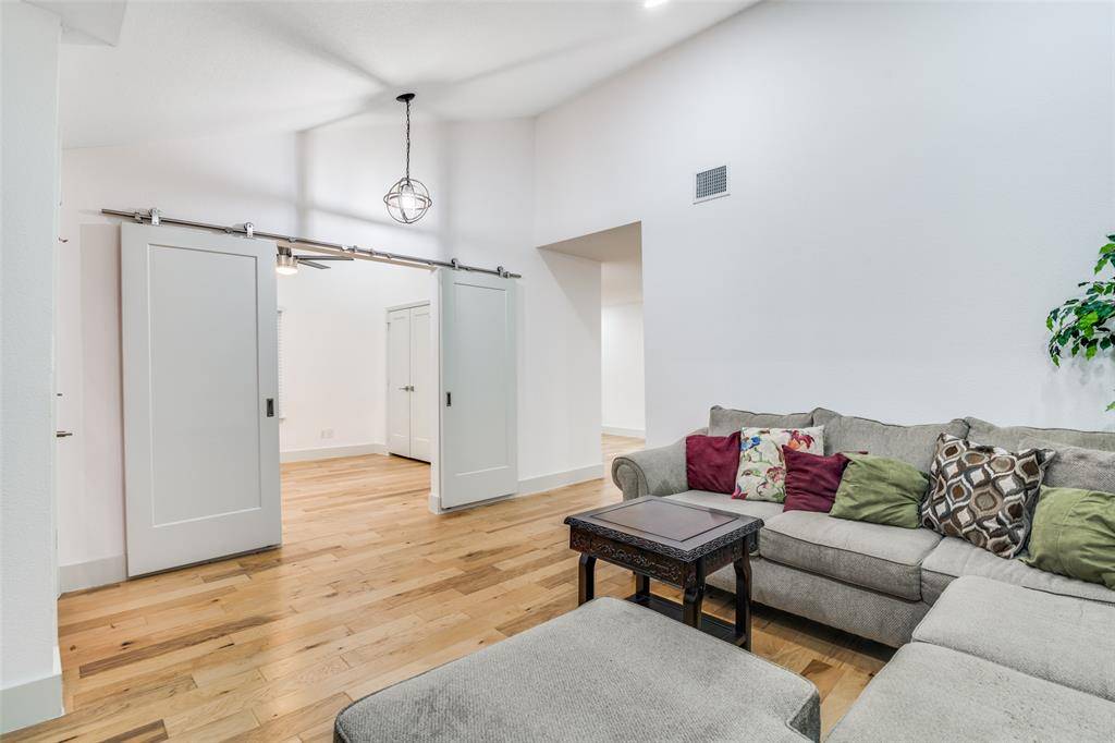 8722 Angora Street, Dallas, TX 75218