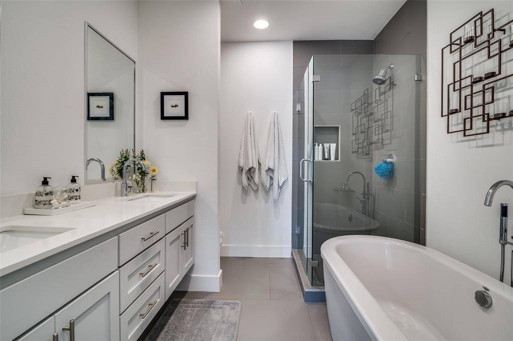 5602 Lindell Avenue #B, Dallas, TX 75206