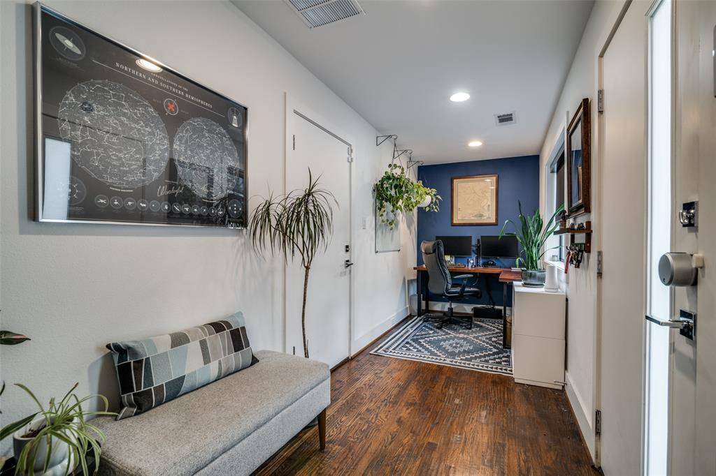 5602 Lindell Avenue #B, Dallas, TX 75206