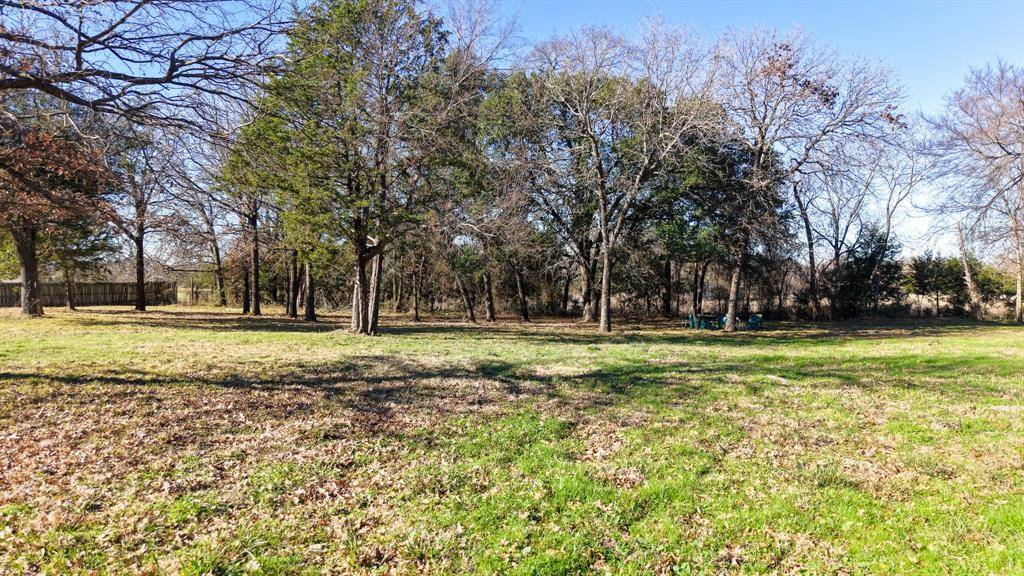 210 Forest Lane, Kemp, TX 75143