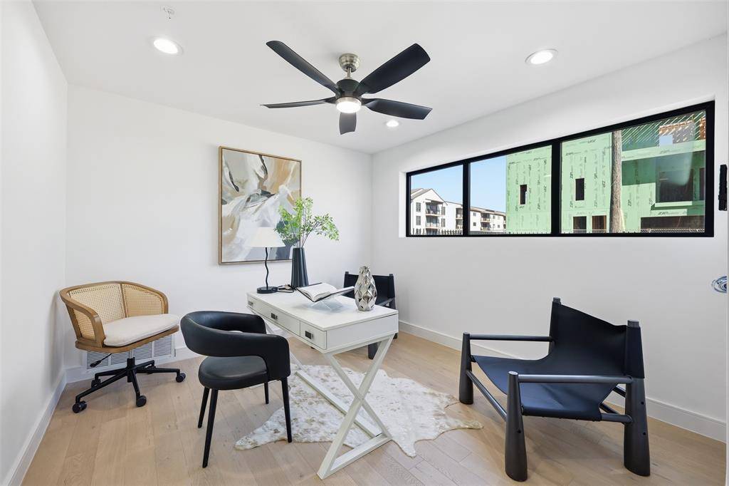 4635 Manett Street #102, Dallas, TX 75204