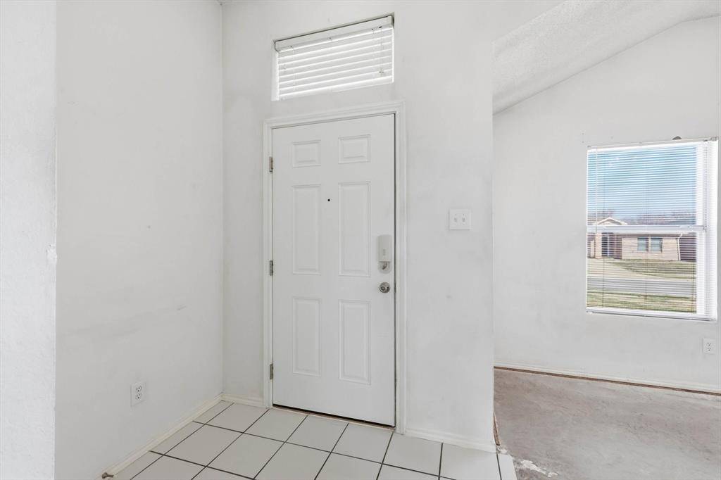 804 Castlewick Court, Arlington, TX 76018