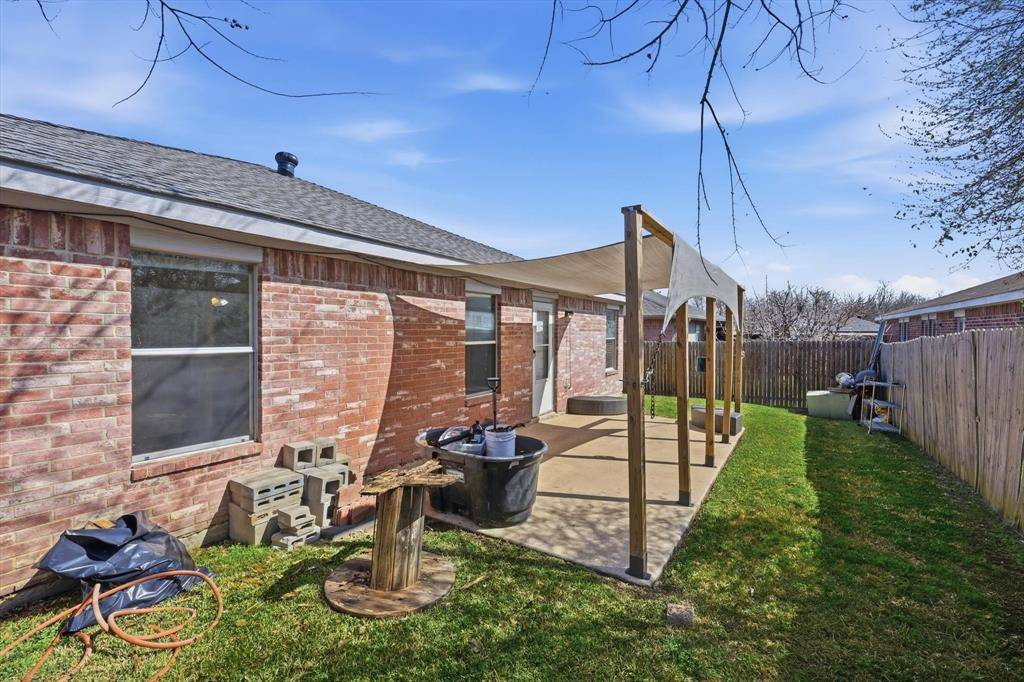 804 Castlewick Court, Arlington, TX 76018