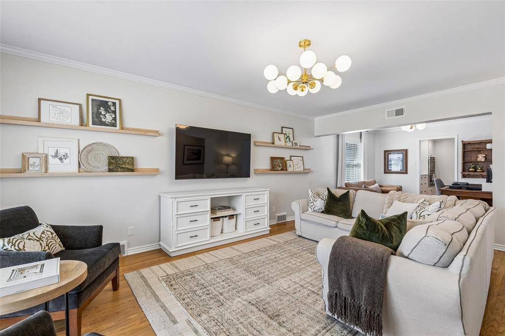 7119 Westbrook Lane, Dallas, TX 75214