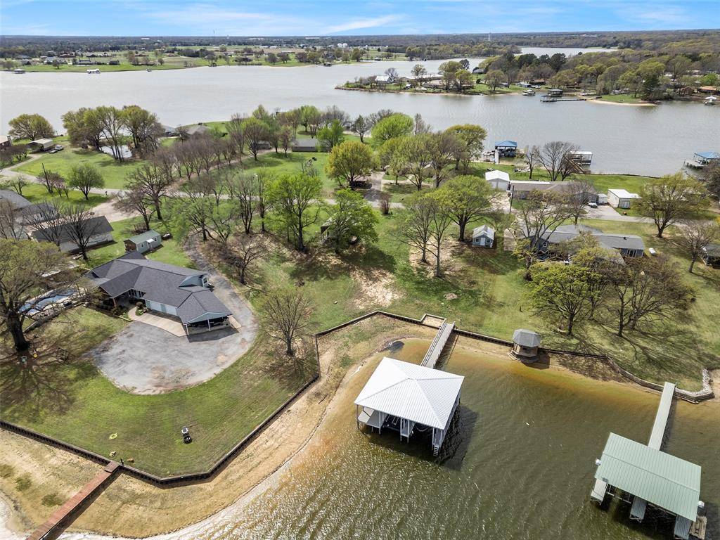 2109 Beavers Point, Bonham, TX 75418