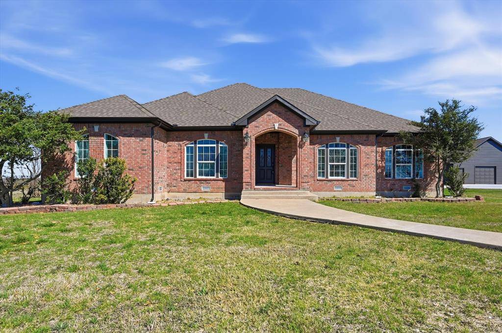 867 Durning Road, Van Alstyne, TX 75495