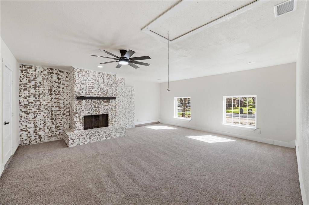 2804 Bent Tree Lane, Arlington, TX 76016