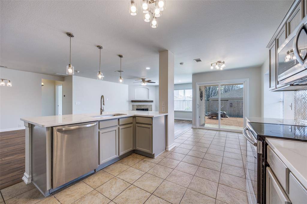 4502 Falcon Drive, Sherman, TX 75092