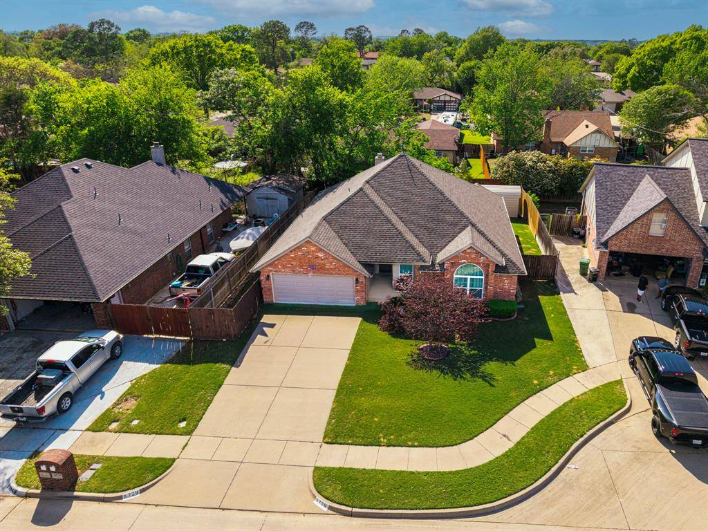 6729 Lucas Lane, North Richland Hills, TX 76182