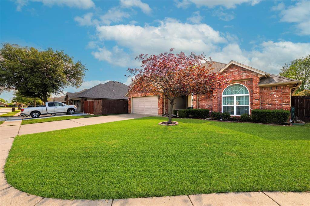 6729 Lucas Lane, North Richland Hills, TX 76182
