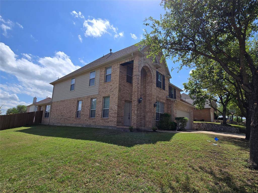 687 Morgan Drive, Grand Prairie, TX 75052