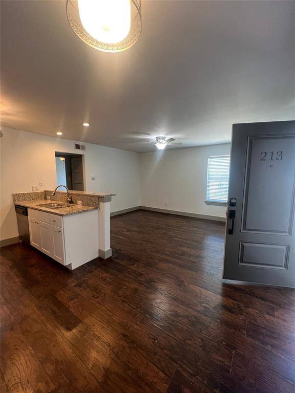 4633 Fairmount Street #213, Dallas, TX 75219