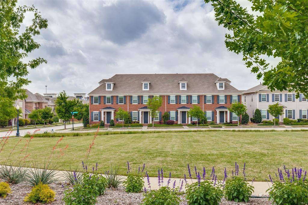 1036 Gardenia Street, Carrollton, TX 75007