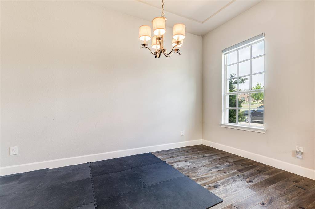 1036 Gardenia Street, Carrollton, TX 75007