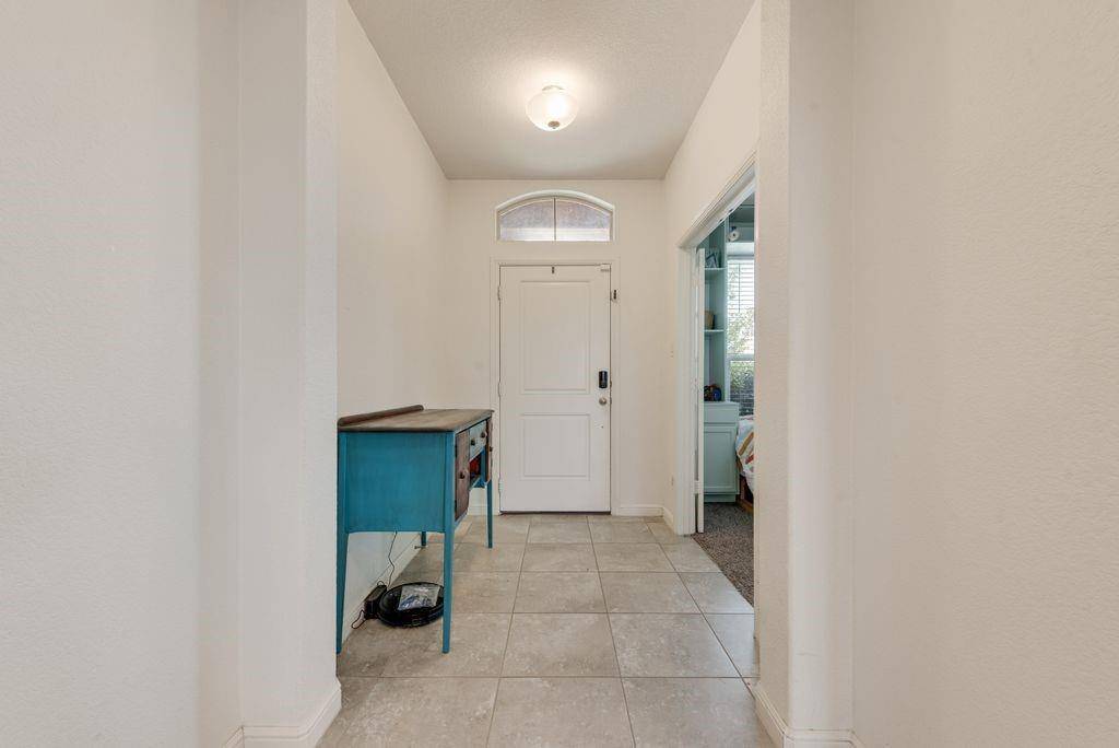 444 Windsail Lane, Azle, TX 76020