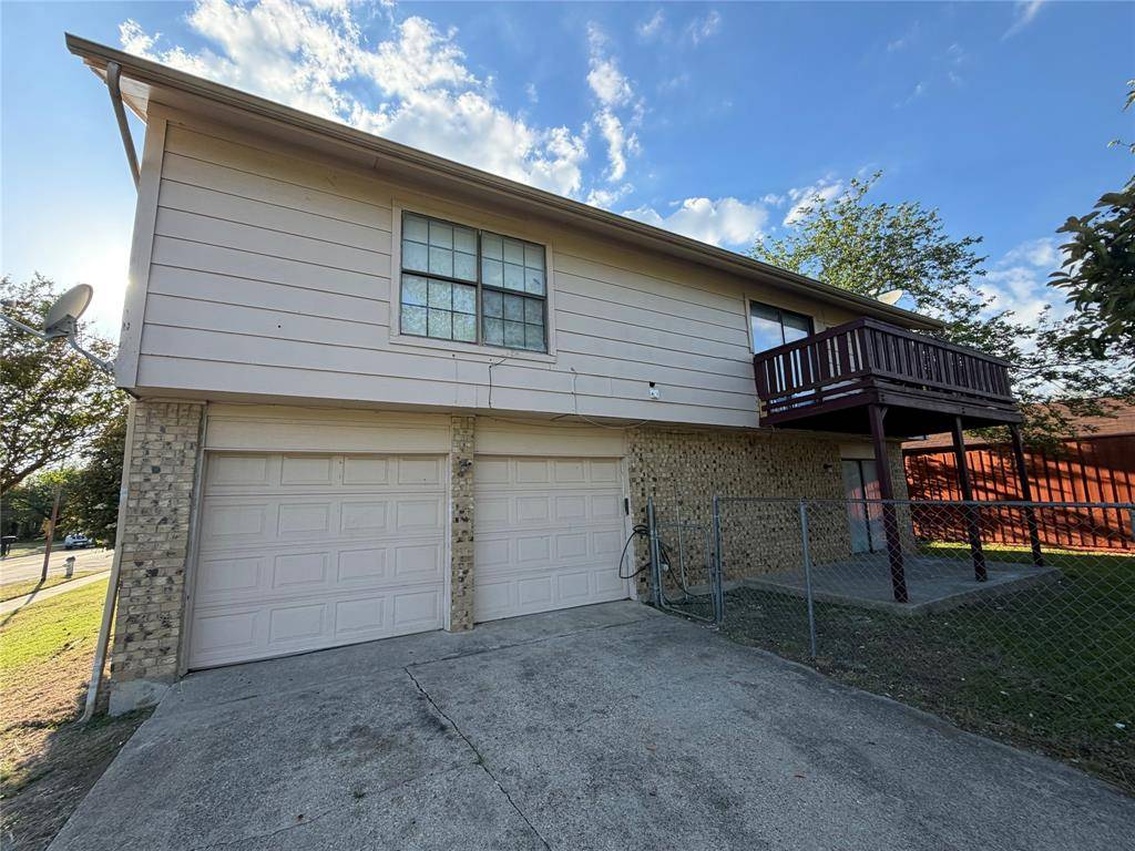 7302 Elderberry Circle, Dallas, TX 75249