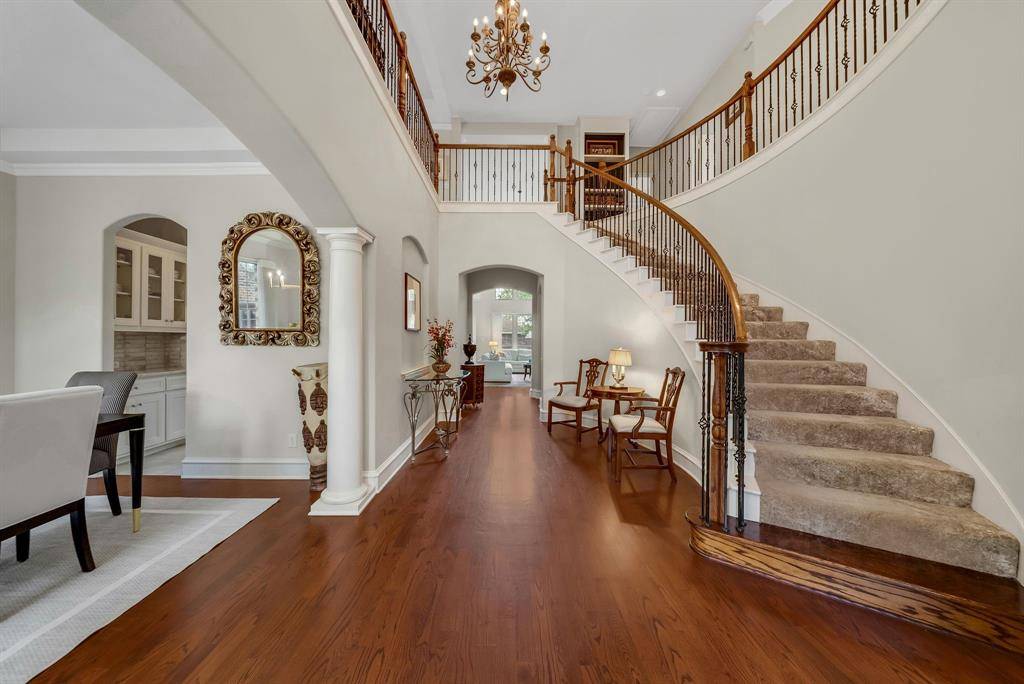 5930 Belmont Avenue, Dallas, TX 75206