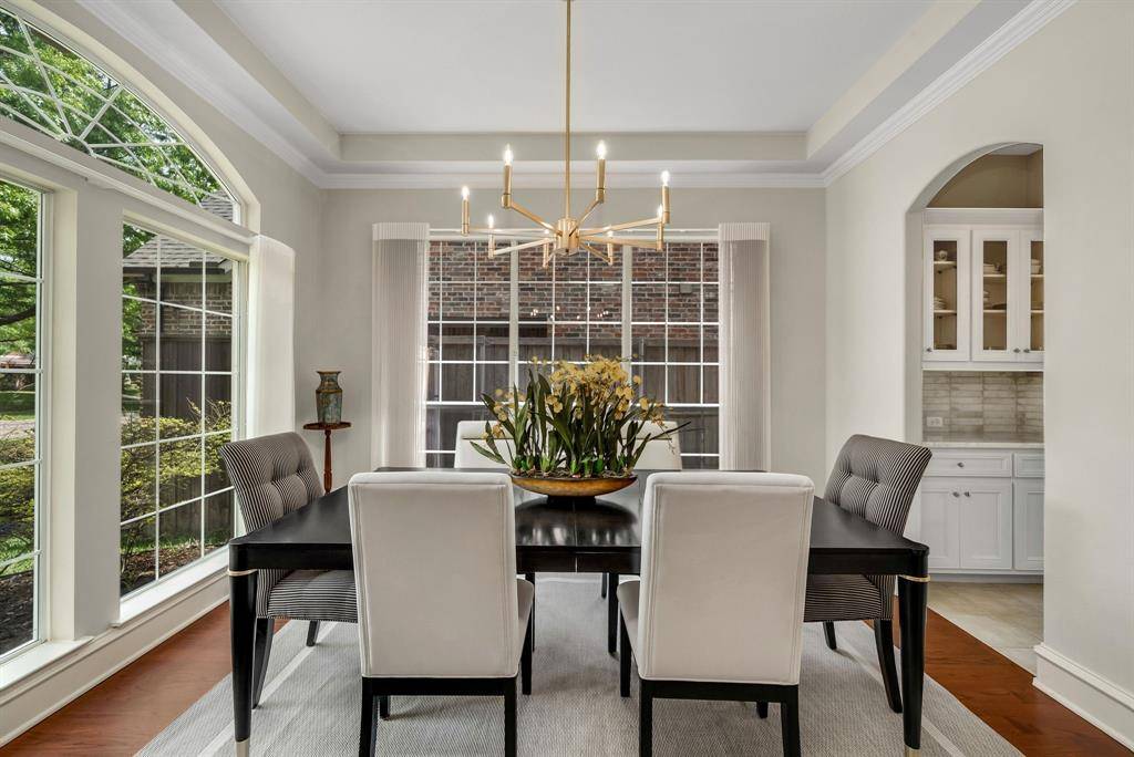 5930 Belmont Avenue, Dallas, TX 75206