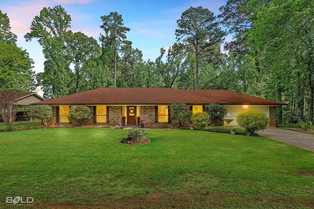 8707 Woodstock Drive, Haughton, LA 71037