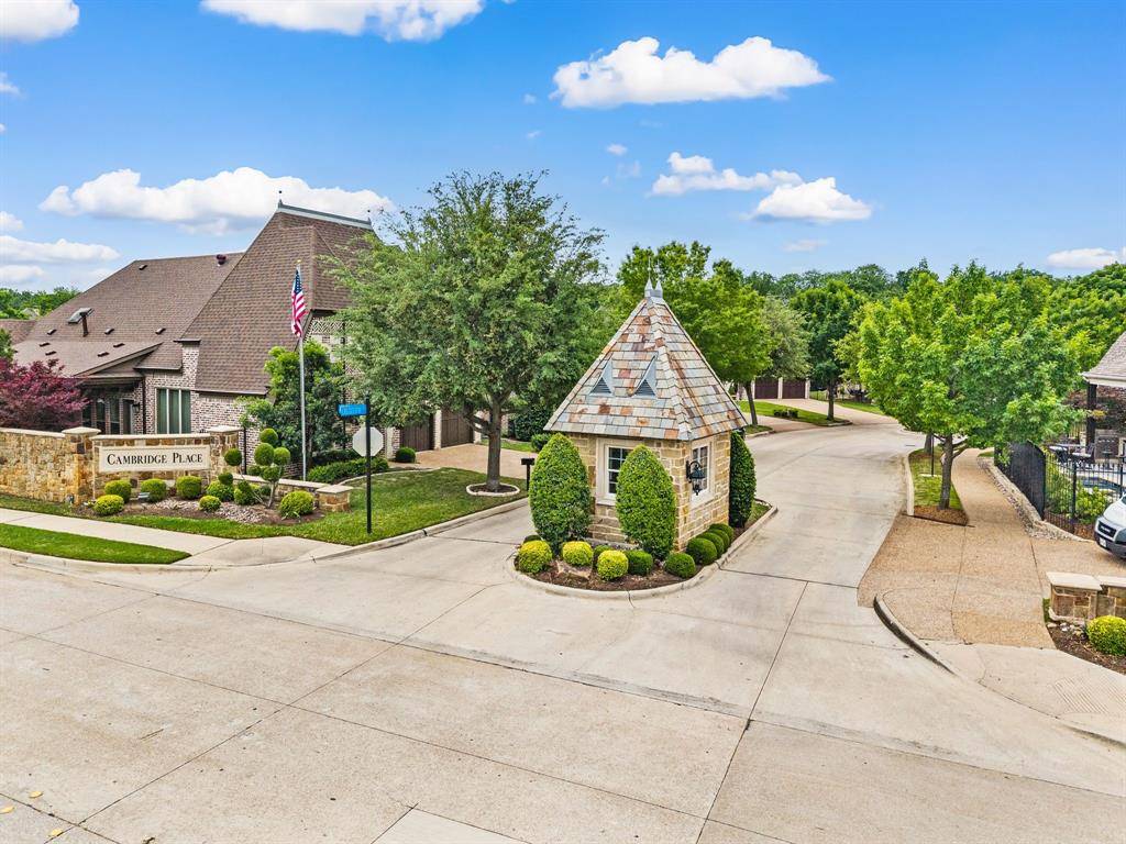 825 Creekview Lane, Colleyville, TX 76034