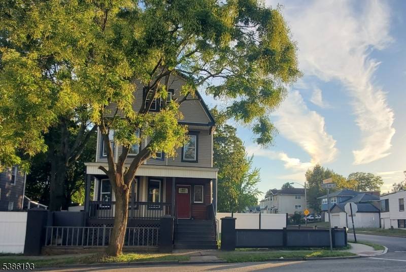 99 Rhode Island Ave, East Orange City, NJ 07018