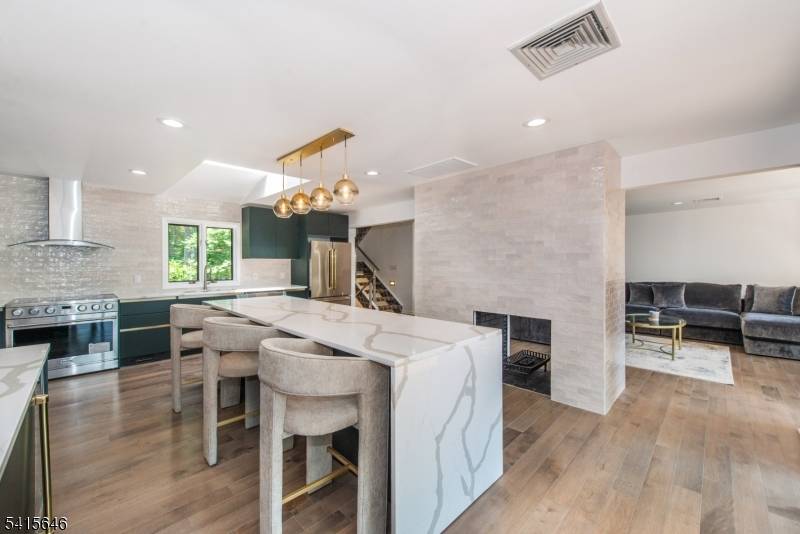 28 W Shore Rd, Mountain Lakes Boro, NJ 07046