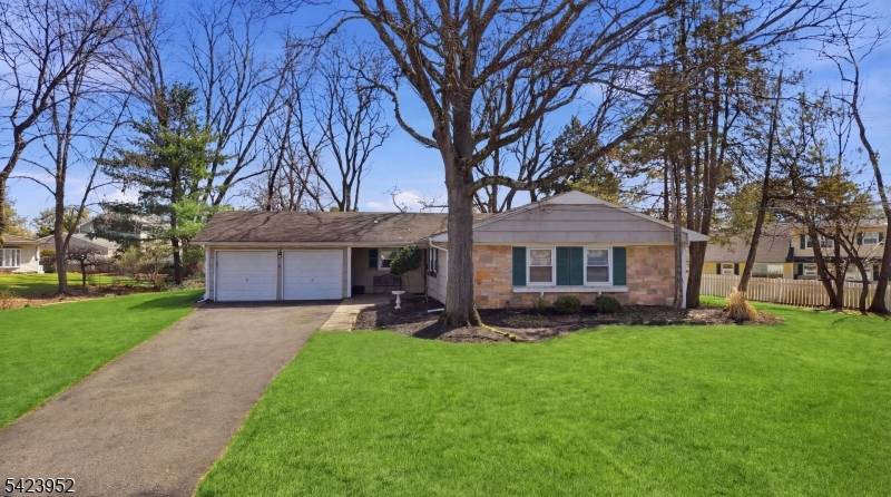 27 Summerall Rd, Franklin Twp., NJ 08873