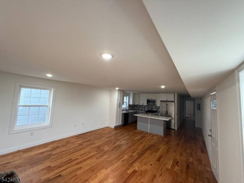 420 18Th Ave, Newark City, NJ 07108