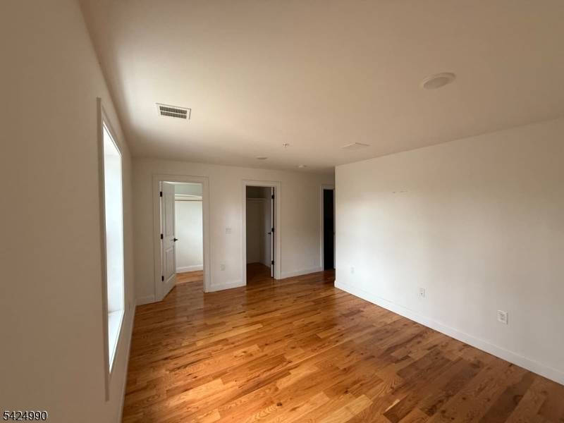 420 18Th Ave, Newark City, NJ 07108