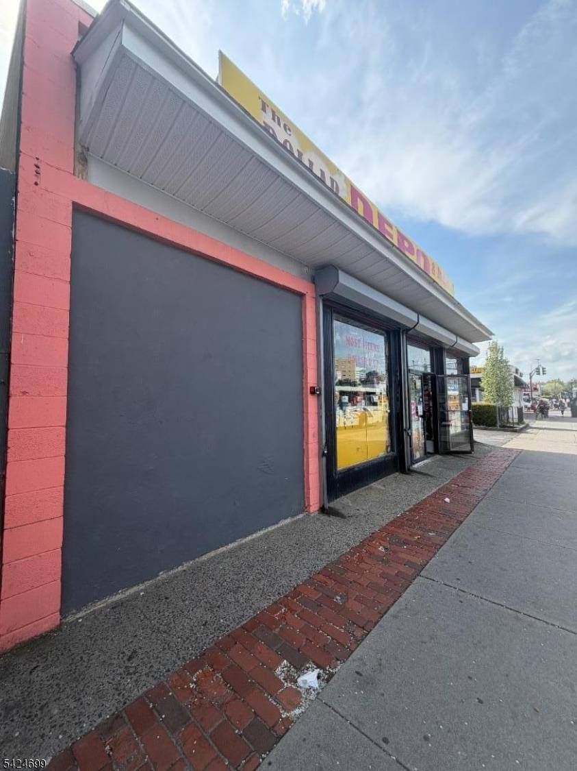 507 Central Ave, East Orange City, NJ 07018