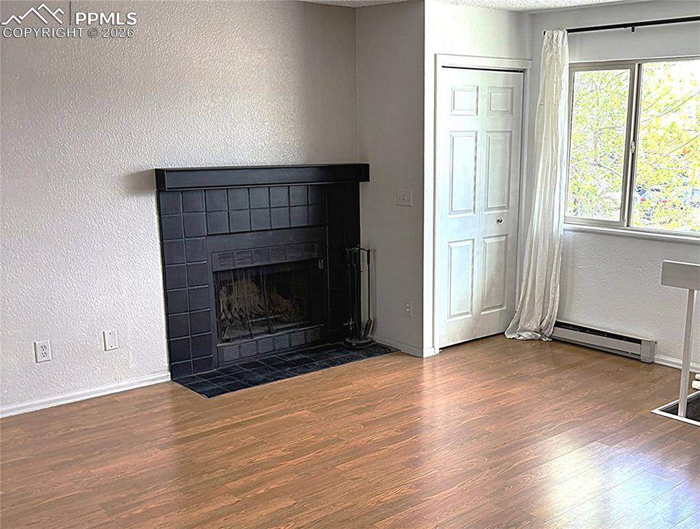 330 Mount View LN, Colorado Springs, CO 80907