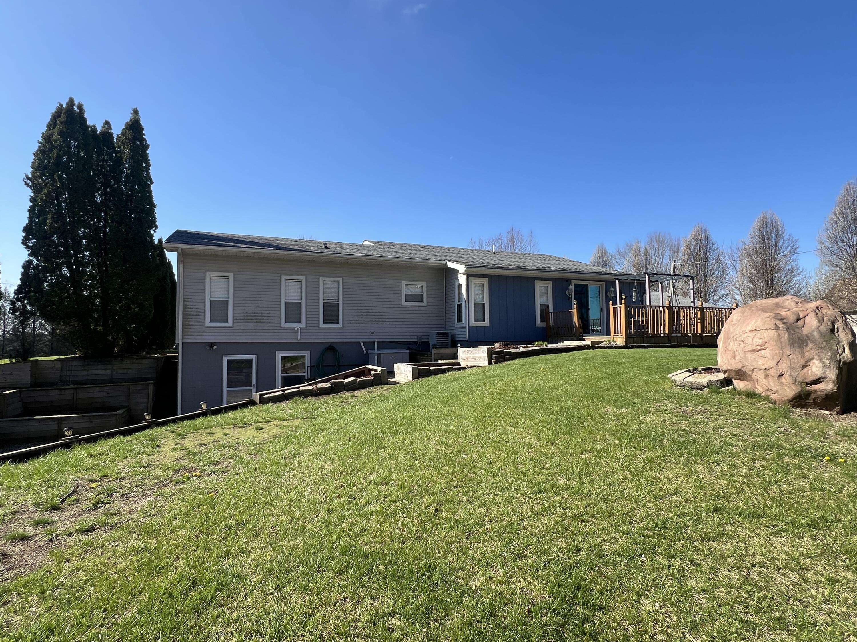833 Crauns LN, Algansee Twp, MI 49082