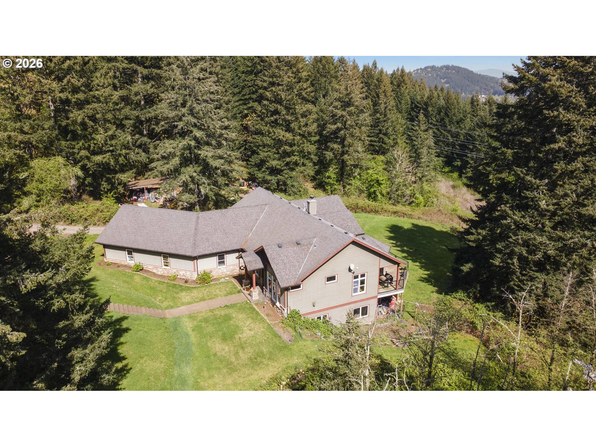 10534 SE VRADENBURG RD, Happy Valley, OR 97086