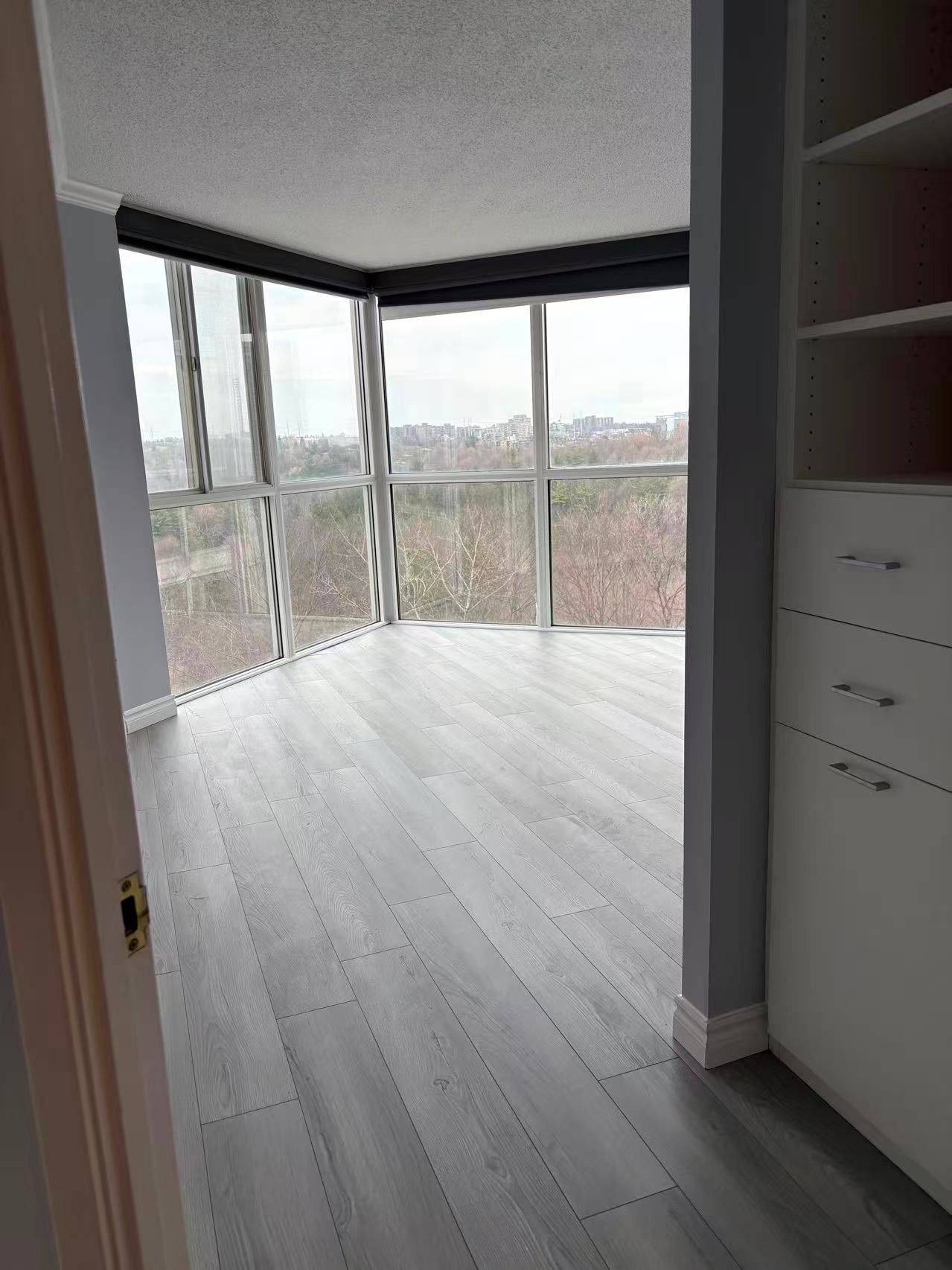 7 Concorde PL #701, Toronto C13, ON M3C 3N4