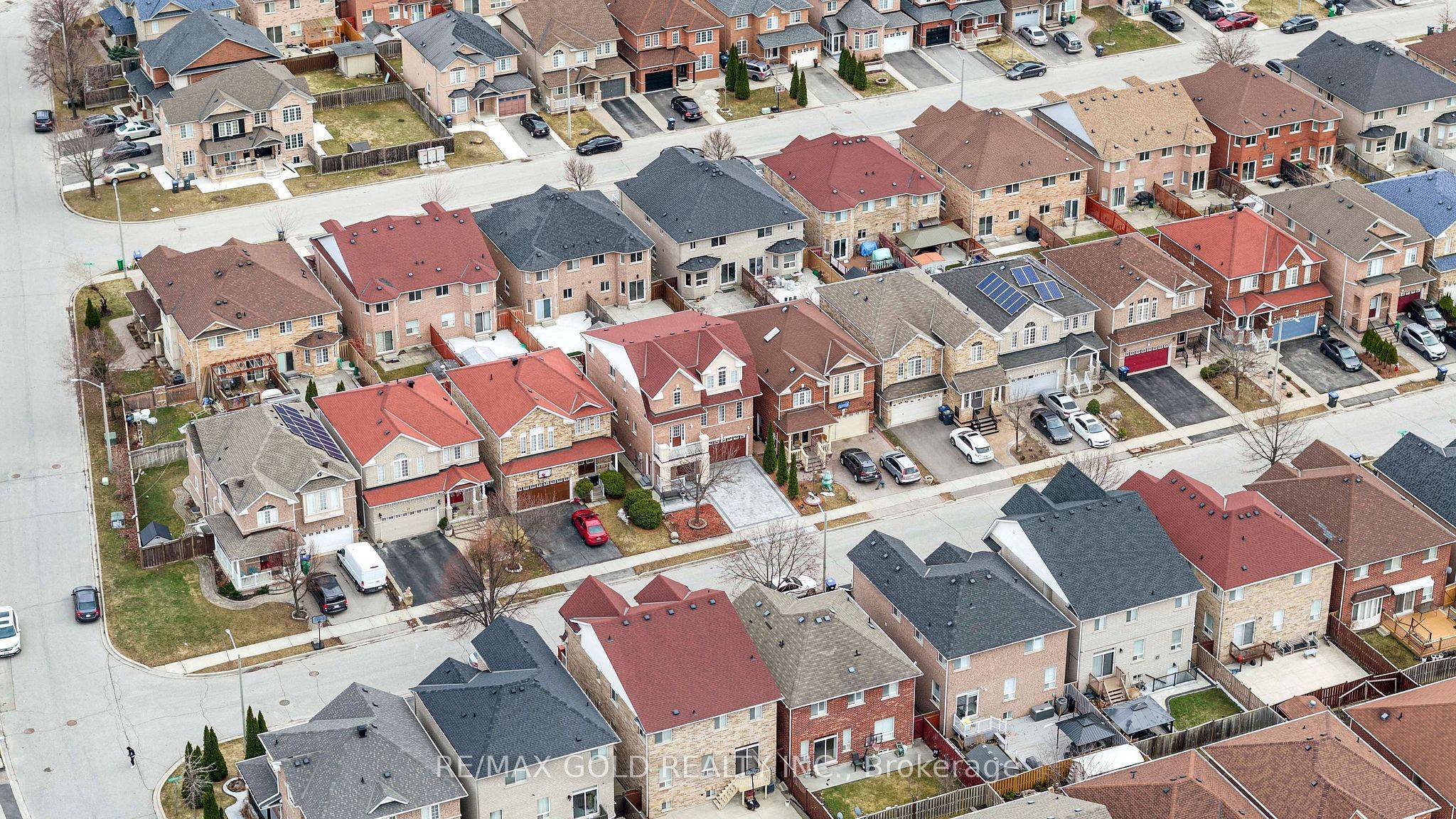 23 Pathmaster RD, Brampton, ON L6P 2G8