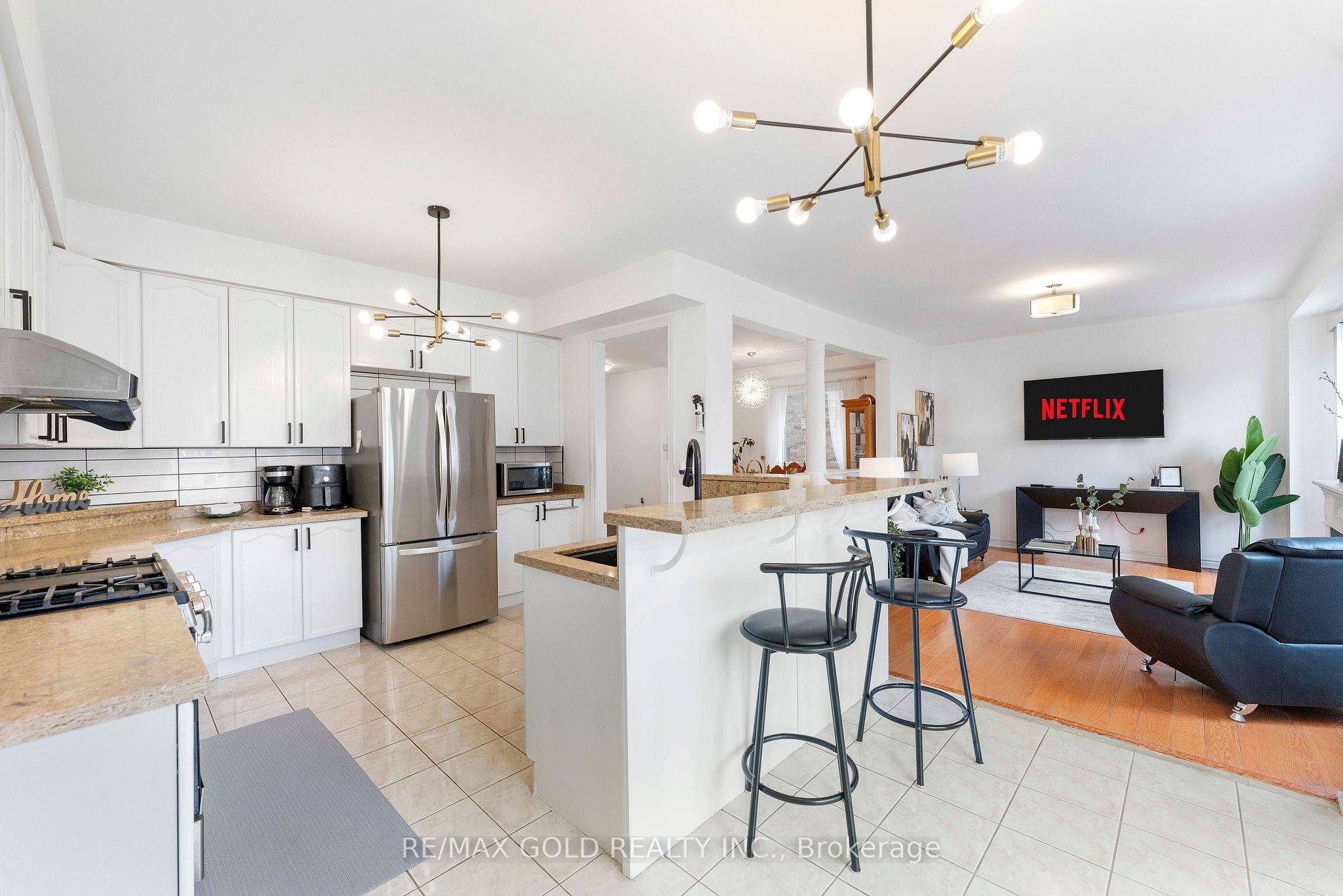 23 Pathmaster RD, Brampton, ON L6P 2G8