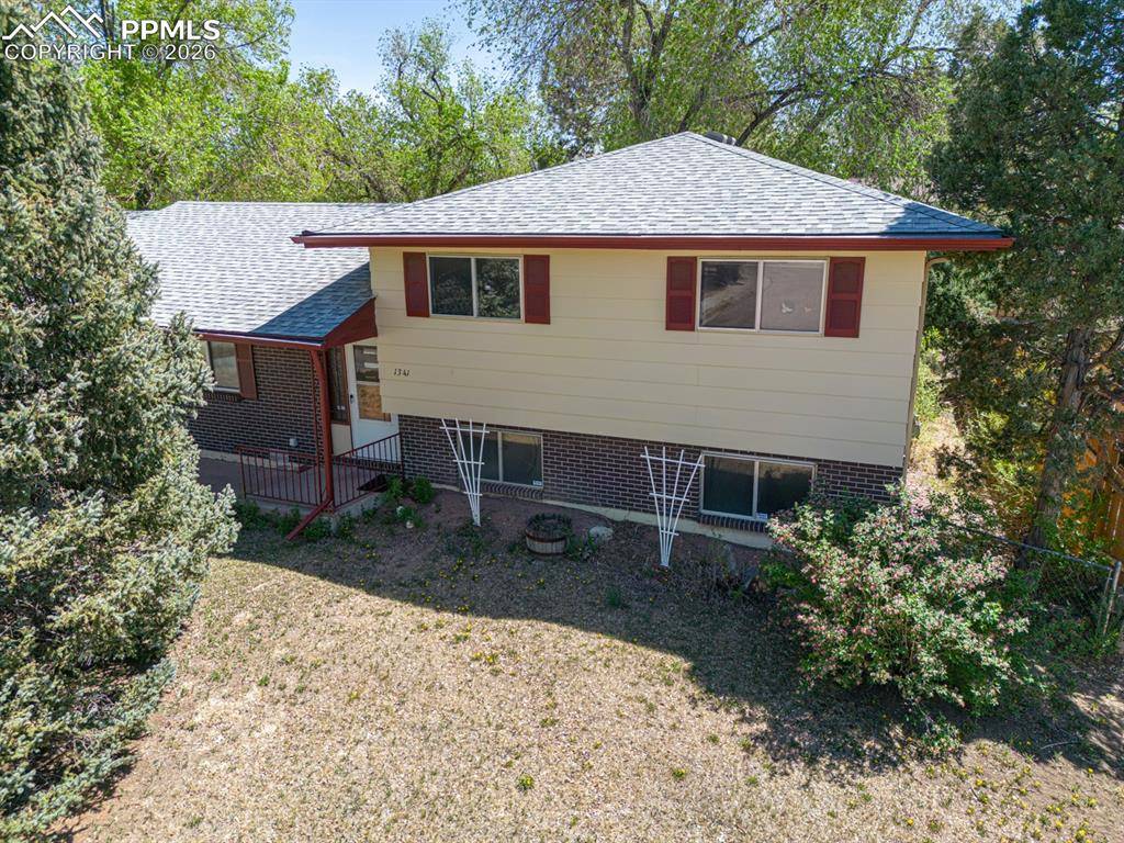 1341 Saratoga DR, Colorado Springs, CO 80910