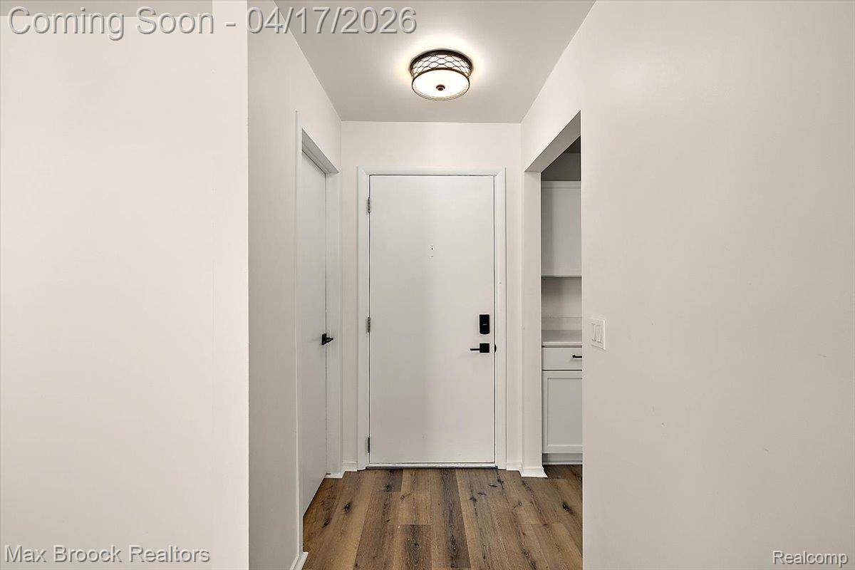 30414 Orchard Lake RD #29, Farmington Hills, MI 48334