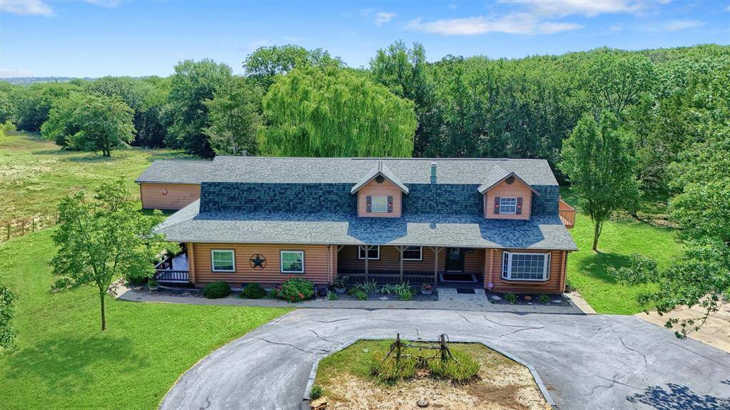 570 Roy Ayres Road, Bells, TX 75414