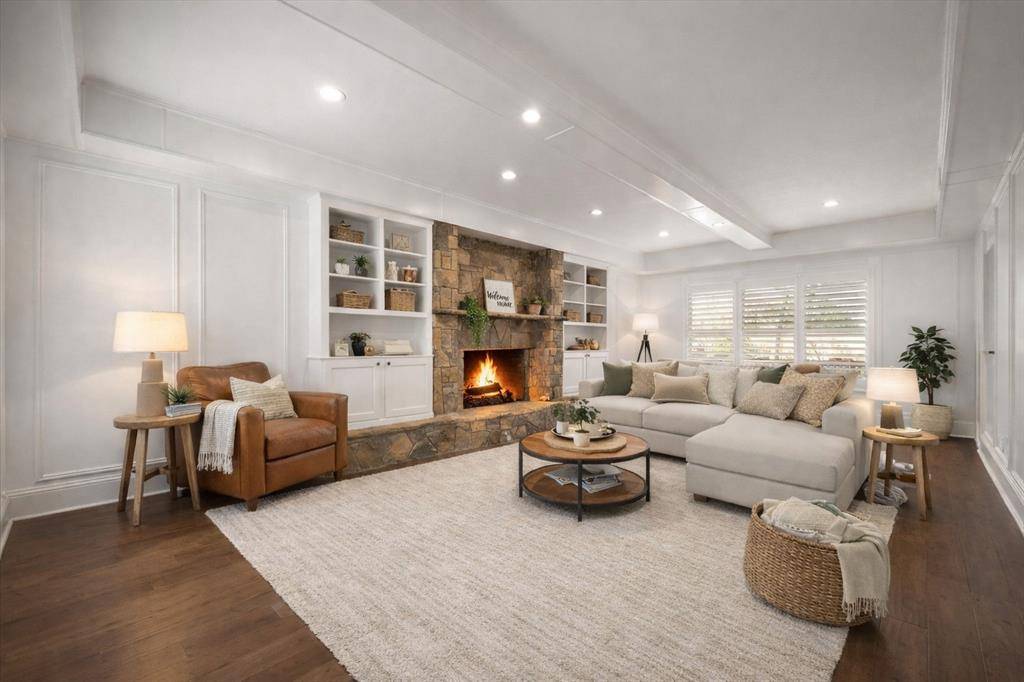 1404 Creekford Drive, Arlington, TX 76012