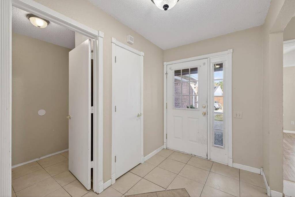 920 Danforth Place, Arlington, TX 76017