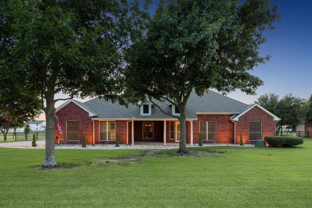700 Lake Vista Lane, Lavon, TX 75166